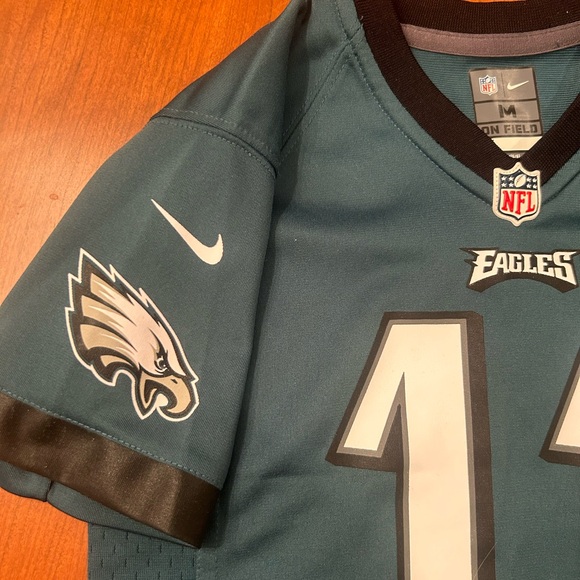 NIKE EAGLES boys 5/6 “11 Wentz” NFL licensed on field jersey - Picture 3 of 10